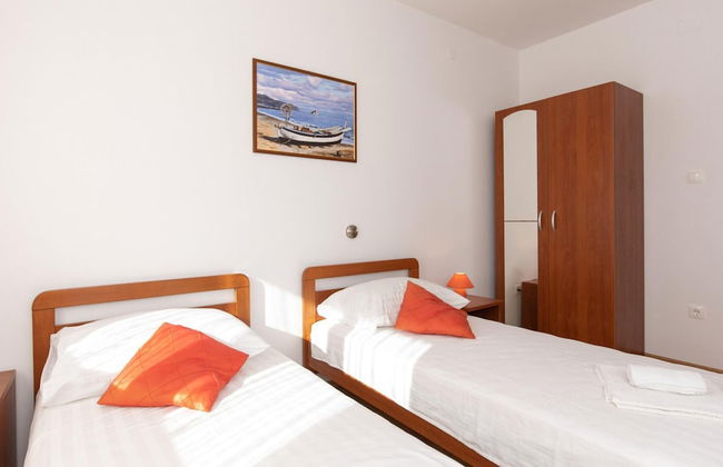 Scenic Elegant Apartments Krk With Balcony and Pool - Photo 2