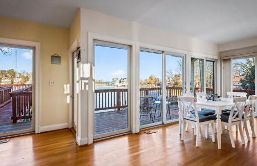 Waterfront Getaway - Dock UR Boat & Walk to Beach - Foto 24