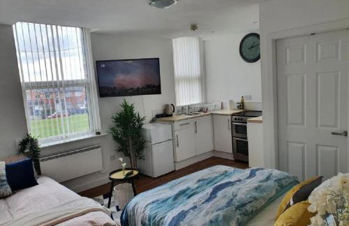 CityNights Studios with Free Parking - Foto 43