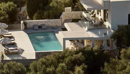 Armela Villa, with Pool & Captivating Views, By ThinkVilla - Foto 2, sunbed