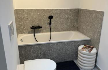 Garden Apartment - Photo 26