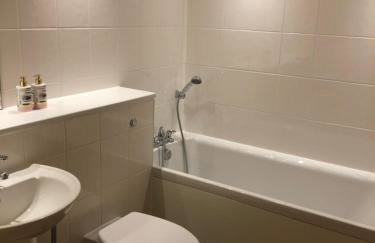 2 Bed 2 bath with Private Parking - Foto 27