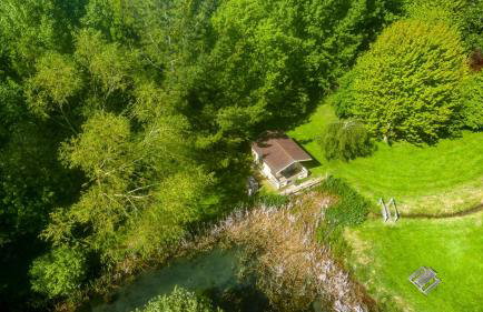 The Clover Lodge, Redlake Farm - Hot tub, BBQ, free parking - Foto 19