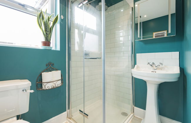 Spectacular Shepherds Bush Home Close to Westfield - Photo 24