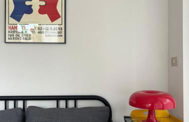 affascinante bilocale con piscina - Photo 17