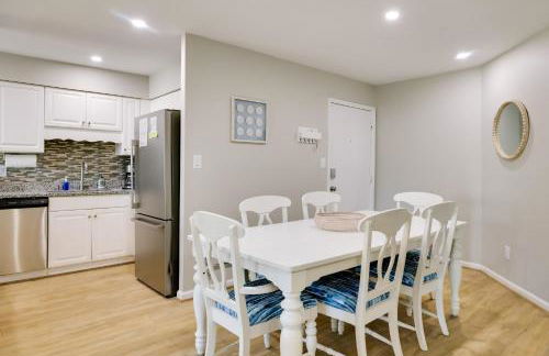 Emerald Isle Condo with Indoor Pool and Beach Access! - Foto 9