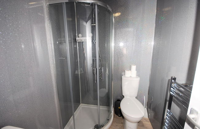 Relaxing Getaway With Hot Tub & Sauna Sleeps 6 - Foto 25