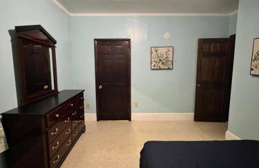 Holyoke House Oasis - Fast Wifi, Spacious, Quiet Neighborhood - Foto 12