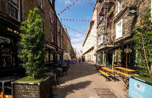 JOIVY Great Location - Lovely Rose St Apt in City Centre - Photo 28