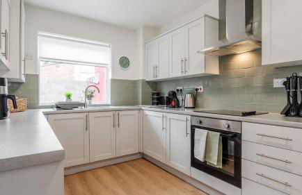 3 Bed House Near Liverpool Parking Sleeps 5 - Foto 8