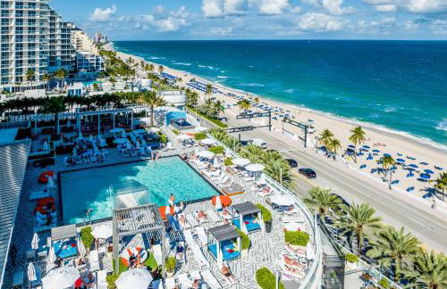 High Floor Luxury 2BR 2BA, Sleeps 6, Resort Access - Horizon by HomeStakes Stays - Foto 11