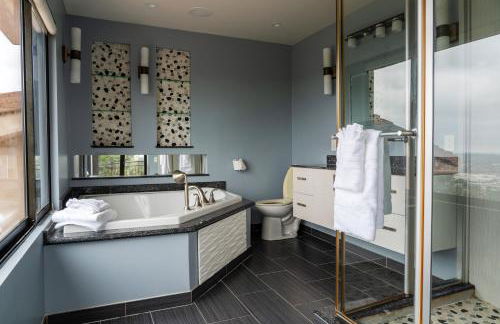 Stunning Home & Spectacular View - Photo 14