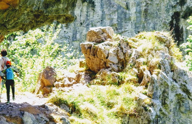 Las Xanas Gorge Hiking Tour - Photo 4