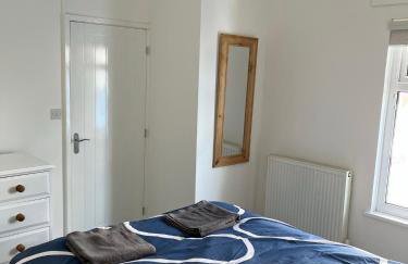 4-6 Guests in centre location with stunning views - Photo 10