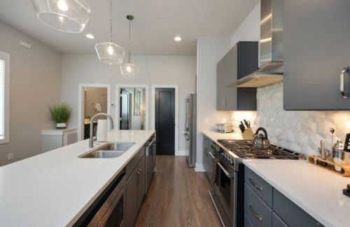 Sapphire Loft 4 Bedroom 4.5 Bath Rooftop Patio - Foto 14