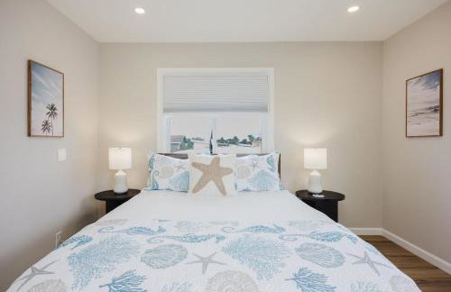 The Coastal Retreat Scenic Harbor Ocean Views Walk to Beach Restaurants - Foto 11