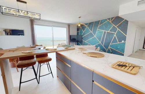 Spendide appartement tout confort, Résidence Archipel T4 en bord de plage, avec grande terrasse aménagée,spa et parking privé - Foto 10