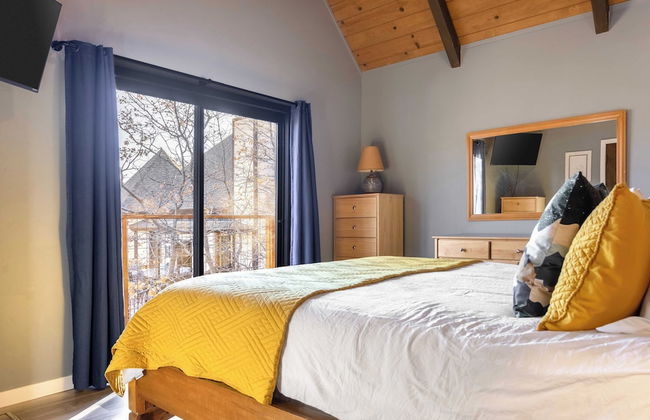 Legacy Lodge by Avantstay Upper-level Retreat Deck, Hot Tub - Foto 22