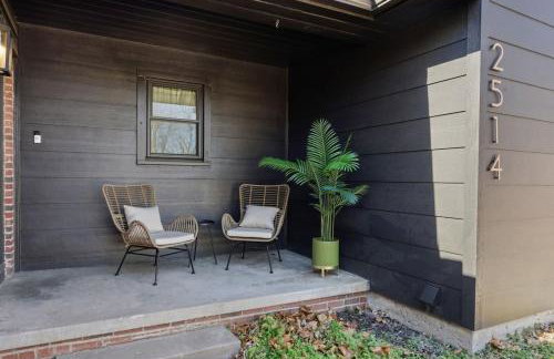 Tulsa Suite Spot-King Bed Near Expo, TU, Dtwn - Photo 5