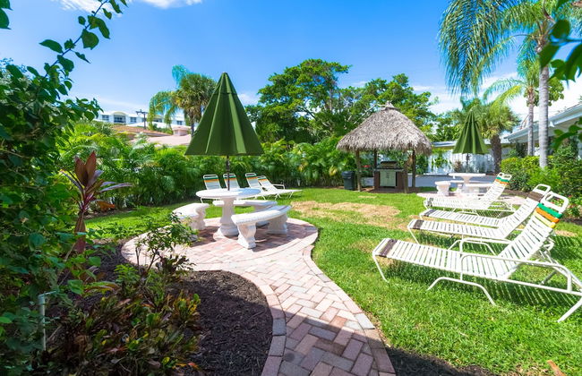 Tropical Beach Resorts - Photo 13