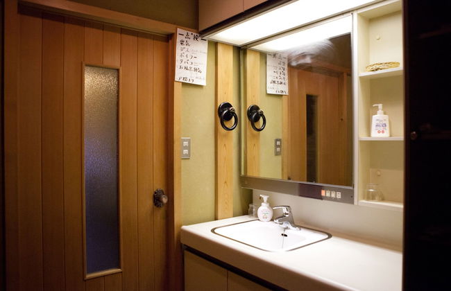 SUKIYA-zukuri Suehiro House - Photo 14