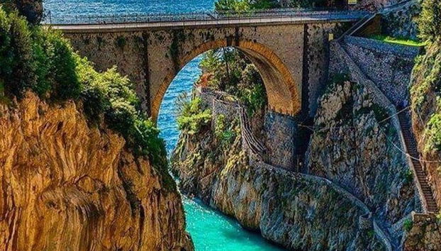 Transfer between Rome and Positano with a 2-hour stop in Pompeii - Photo 2