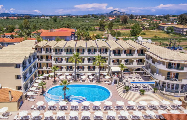 Atlantis Hotel - Photo 32