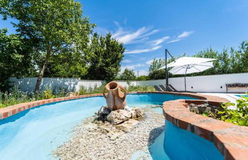 4 Bedroom Lovely Home In Veliki Vareski - Foto 11