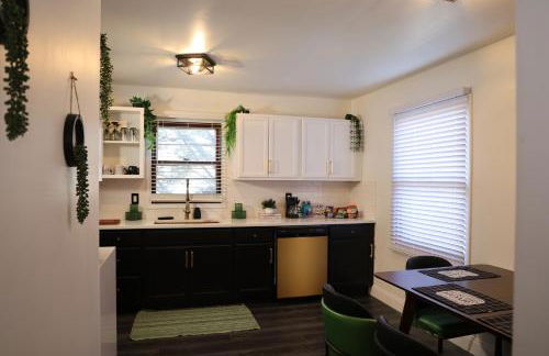 Big Group Getaway House Near Chicago - Foto 38