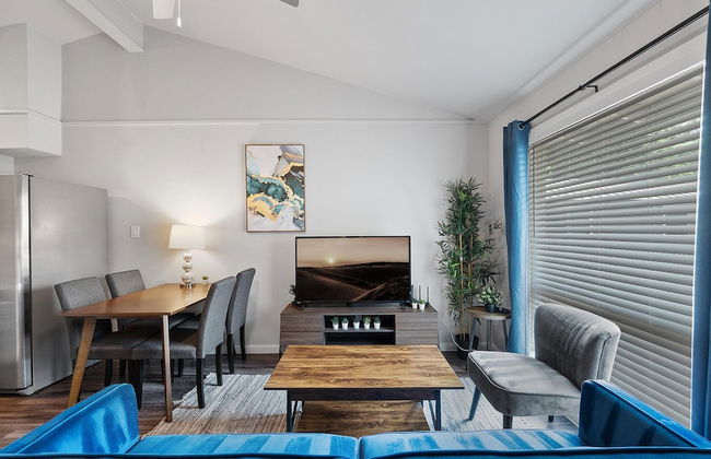 Stylish 1BR Zilker Evonify - Photo 20