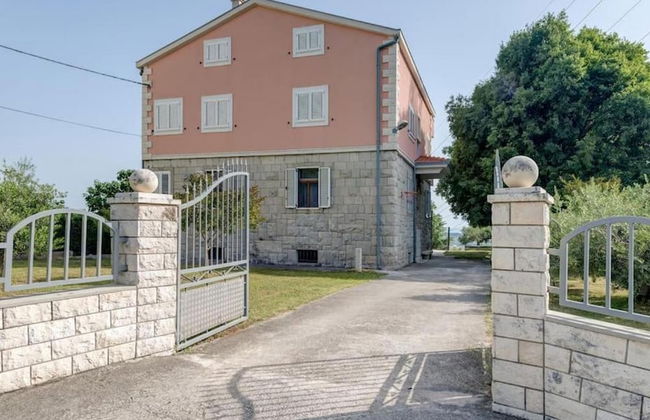 Charming Retreat Holiday Home Mravince With Pool - Foto 19