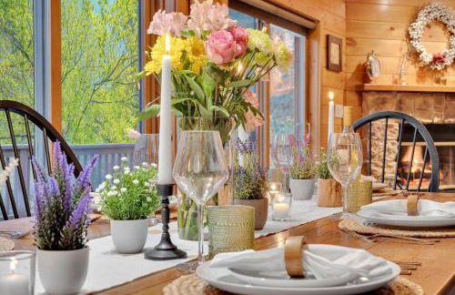 Massive Log Chalet with Hot Tub - Foto 16