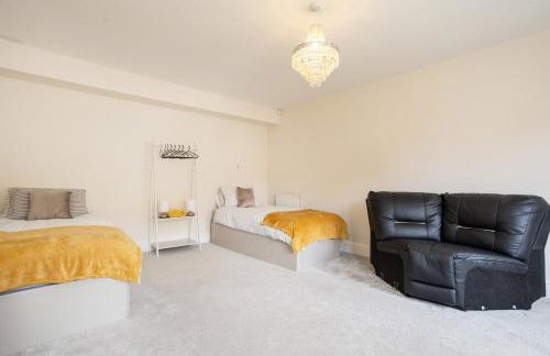 Boyton House Sleeps 14 Long Stays Parking Wi-Fi - Foto 22