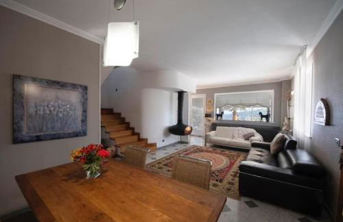 Villa con Piscina, Ac nelle 2 camere da letto, Palestra e vista su mare e monti - Foto 5