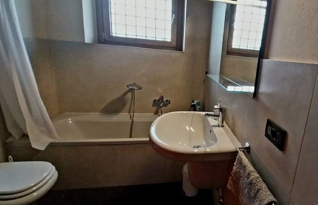 Apartment in Iseo With Swimming Pool - Photo 13