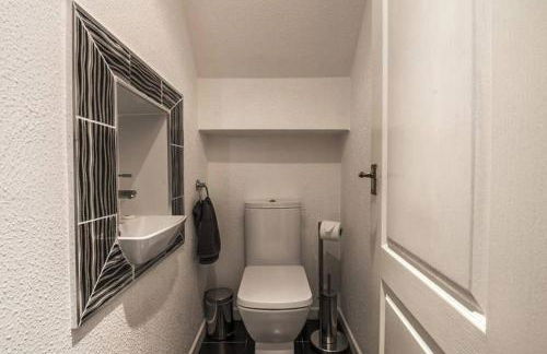 Beautiful apartment with private pool near Tenby - Photo 9