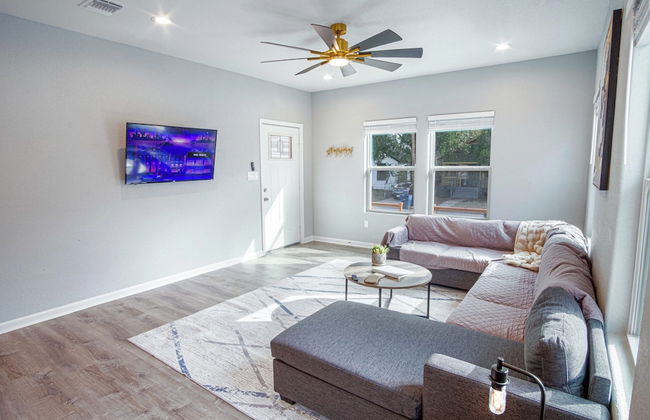 Lovely & Charming 4br/2.5ba Near Downtown's Prime - Foto 14