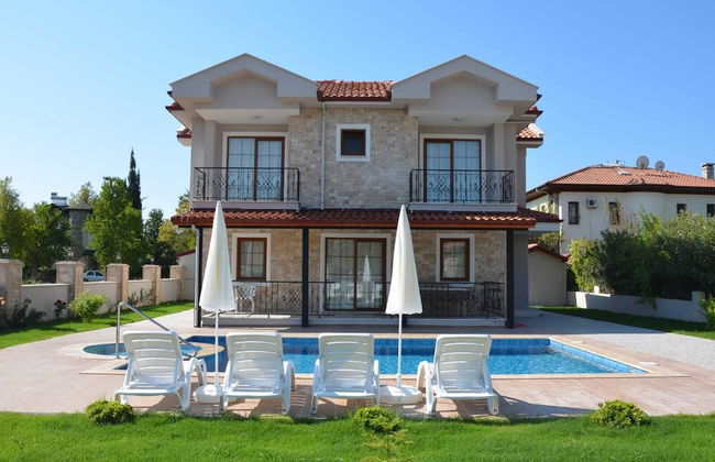 Stunning 4-bed Villa Konak Private & Pool - Photo 1