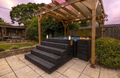 East Sussex Manor - Sleeps 12 - Hot Tub & Parking - Foto 38