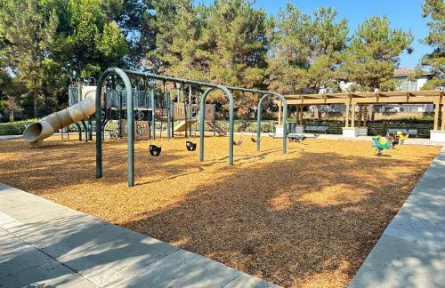 Close to Irvine IVC&UCI gate community2b &3b house more than 30nights - Foto 23