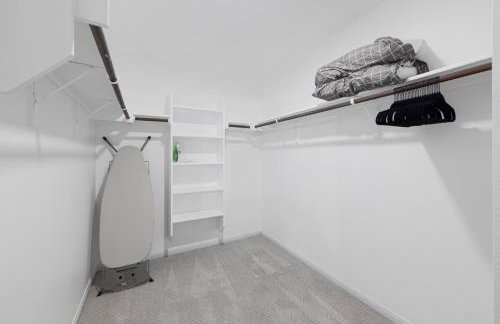 Hot Tub Foosball Fenced Yard Parking - Foto 51