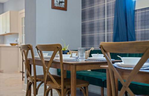 5bd Movie Theater - 7mins to UND - Backyard BBQ - Foto 24