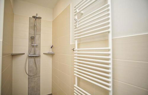 Ferienhaus Pfingstrose Haus - Kamin, Terrasse, Garten - Foto 24