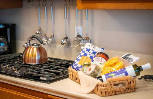 Spacious Beautiful Home with Stunning Bay Views - Foto 22