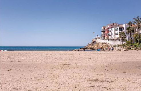 5 Bedroom Stunning Home In Roda De Berà - Foto 28