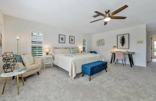 Waterfront Oasis w/ Pool Minutes to Downtown! - Foto 14