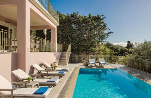 Nikolas by Vintage Travel - Photo 36