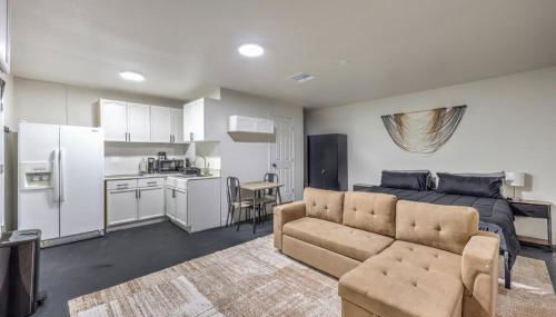 Elegant Private Studio Sleeps 4! 10Min to Strip! - Foto 3