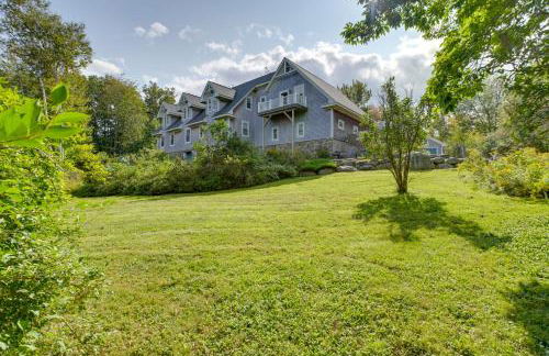 Beachfront Brooklin Studio with Private Balcony! - Photo 25