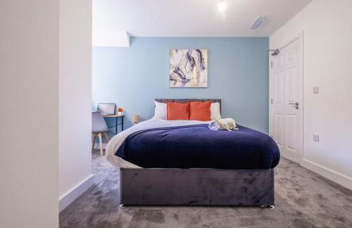 8 Bedroom, 8 En suite, 12 beds, Fast Wifi, Contractors, Parking - Foto 22